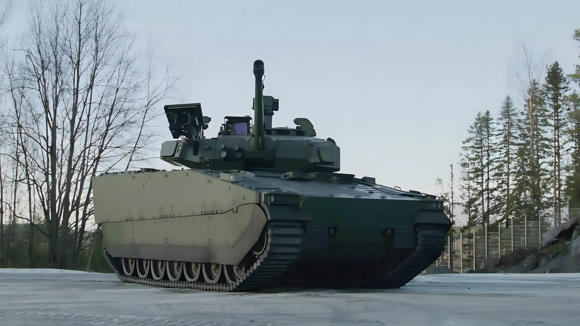 Ve&iacute;culo de combate CV90 MkIV da Eslov&aacute;quia em testes na neve na Su&eacute;cia