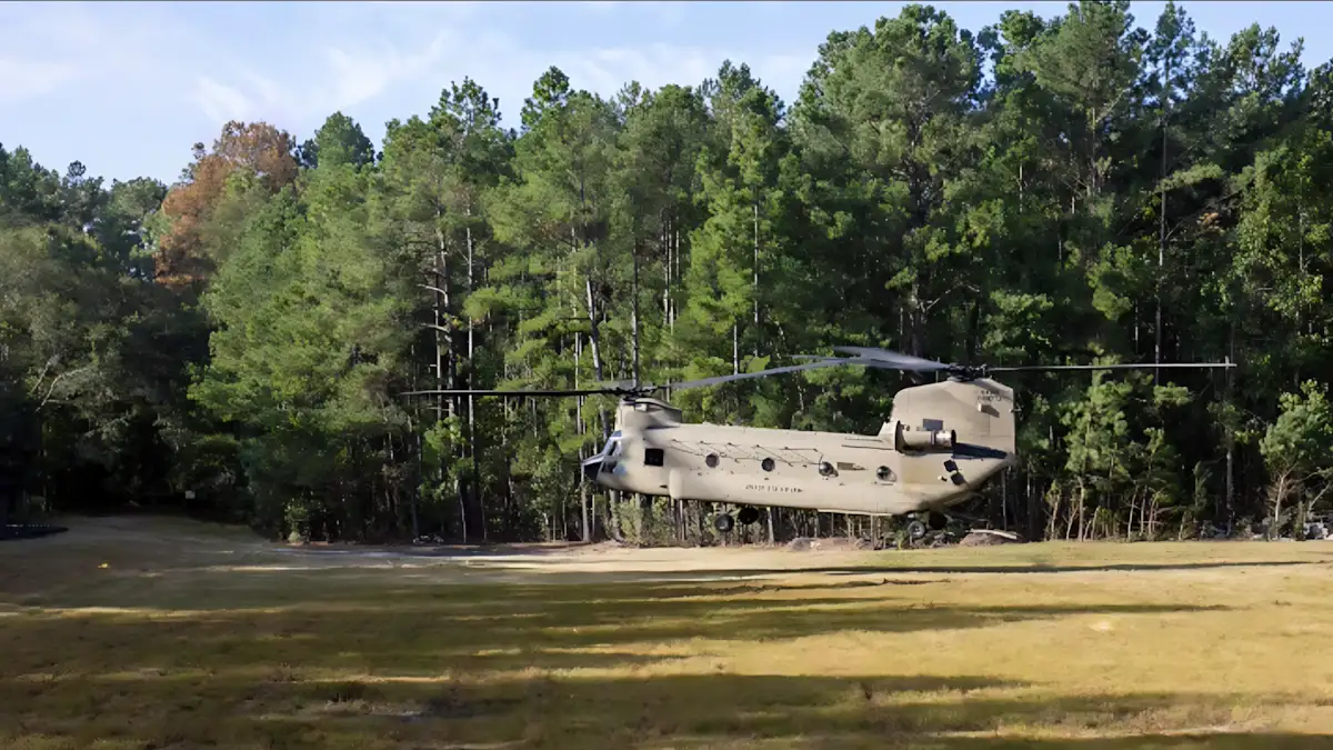 Boeing CH-47F Chinook ganha pouso autônomo A2X com erro médio de 1,5 metro